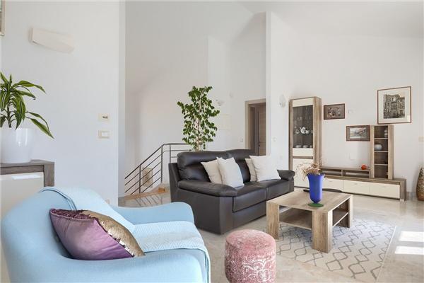 House K1, for 8 persons