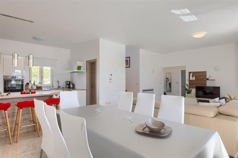 House K1, for 8 persons