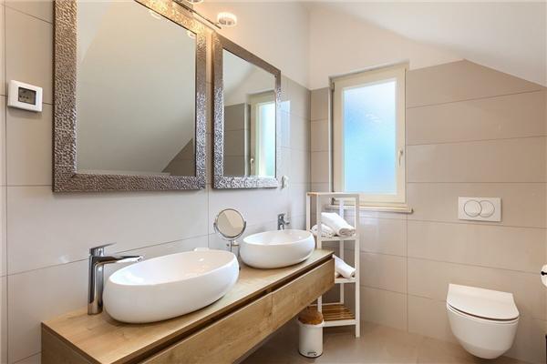 House K1, for 8 persons