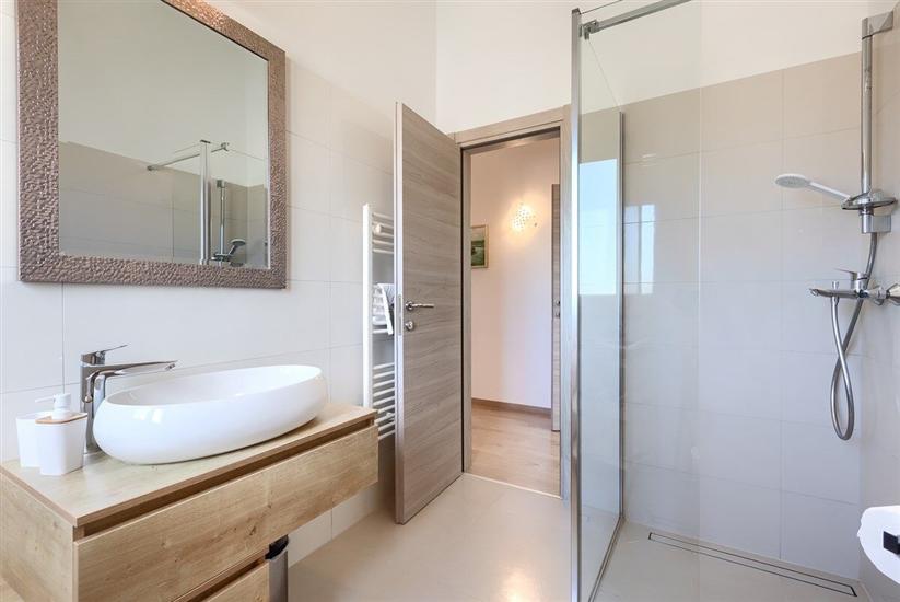 House K1, for 8 persons