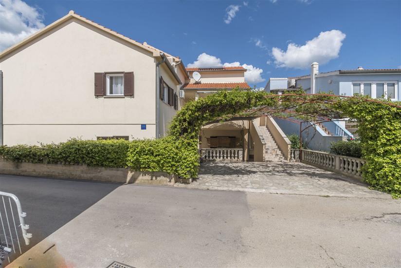 Apartmaji Murter Jurjako