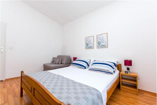 Apartment A1, for 7 persons