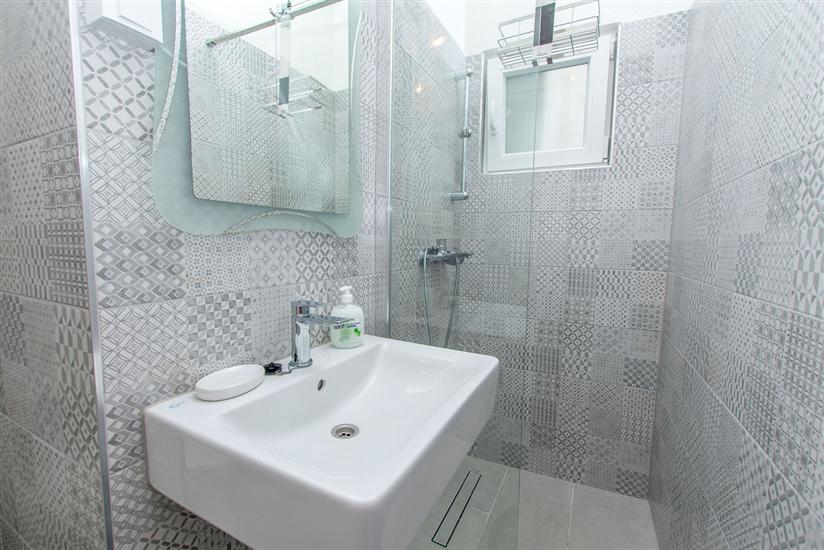 Apartment A1, for 7 persons