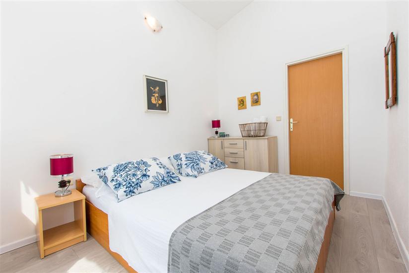 Apartment A1, for 7 persons