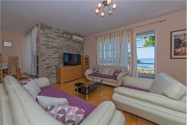 House K1, for 10 persons