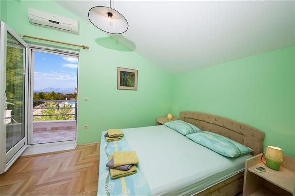 House K1, for 10 persons