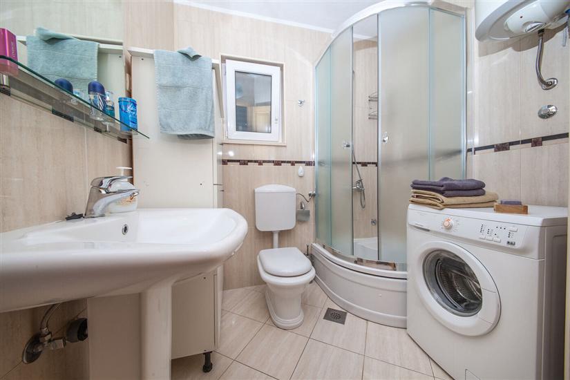 House K1, for 10 persons