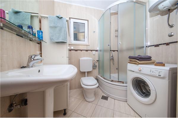 House K1, for 10 persons