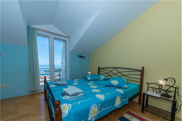 House K1, for 10 persons