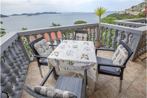 Apartment A1, for 3 persons