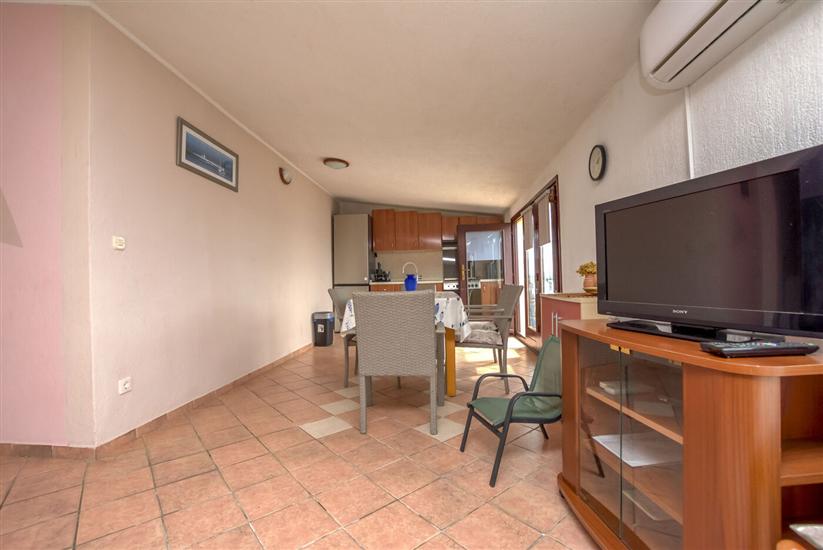 Apartment A3, for 6 persons