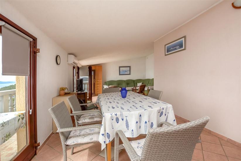 Apartment A3, for 6 persons