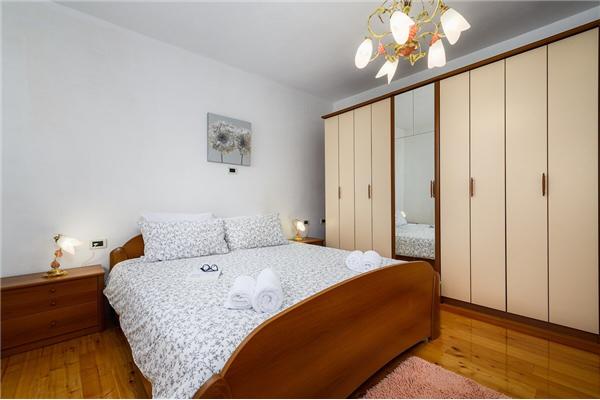 Apartment A1, for 7 persons