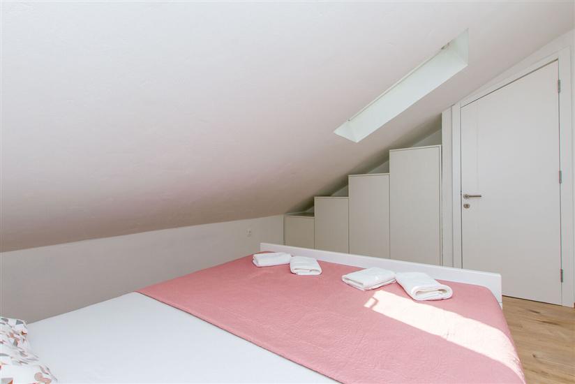 Apartment A2, for 5 persons