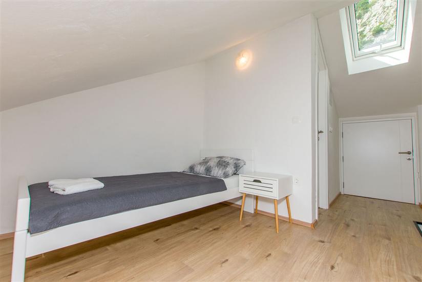 Apartment A2, for 5 persons