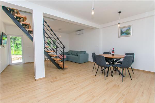 Apartment A2, for 5 persons