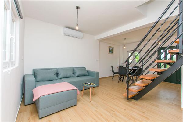 Apartment A2, for 5 persons