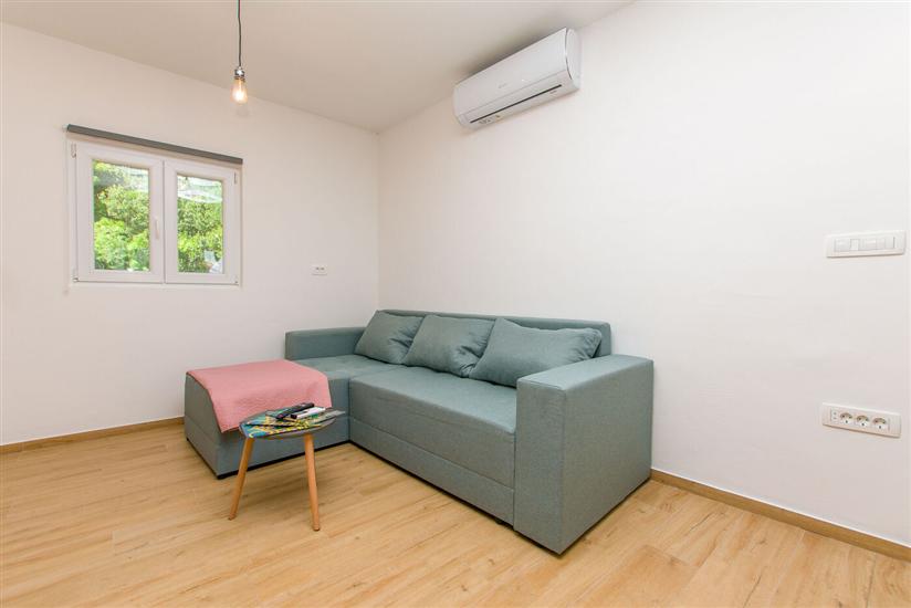 Apartment A2, for 5 persons
