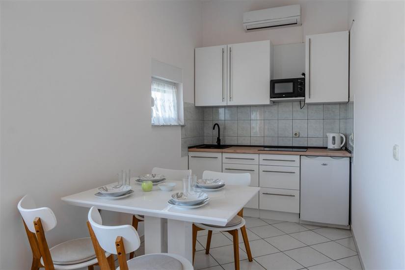 Apartment A2, for 3 persons