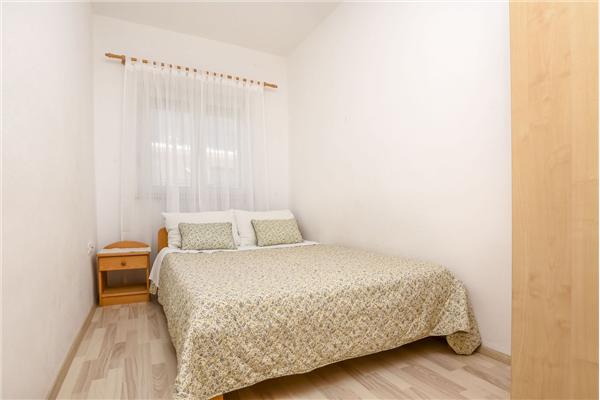 Apartment A4, for 4 persons