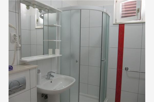 Room S6, for 2 persons