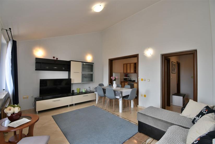 Apartment A2, for 5 persons