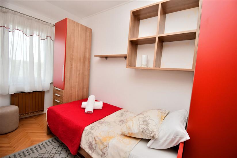Apartment A2, for 5 persons