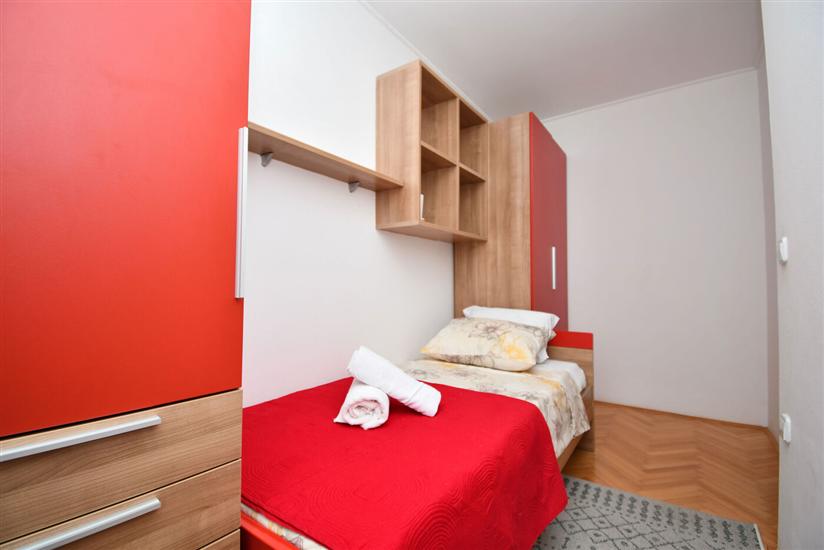 Apartment A2, for 5 persons