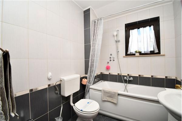 Apartment A2, for 5 persons