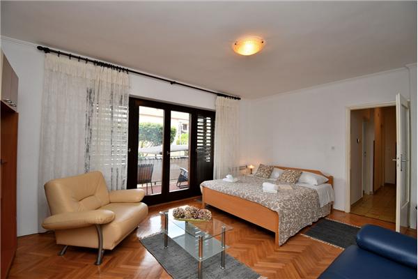 Apartment A1, for 2 persons