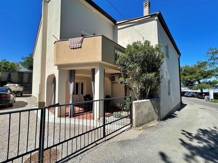 Apartment Butkovic - Pet-Friendly