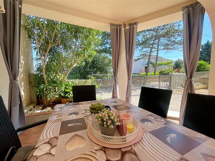 Apartment A1, for 5 persons