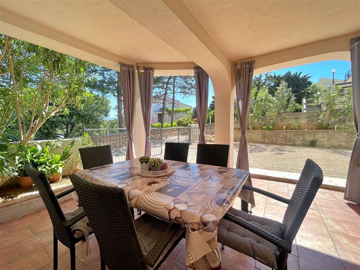 Apartment A1, for 5 persons