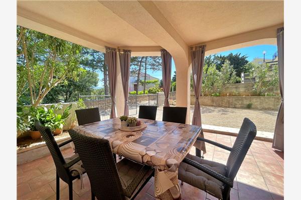 Apartment A1, for 5 persons