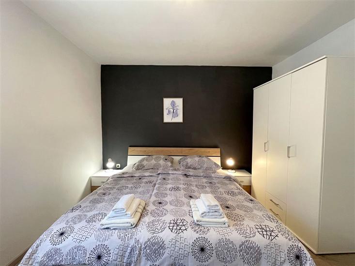 Apartment A1, for 5 persons