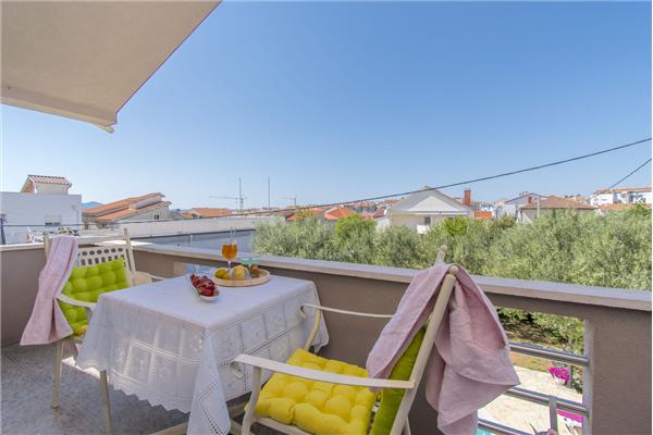 Apartment A1, for 6 persons