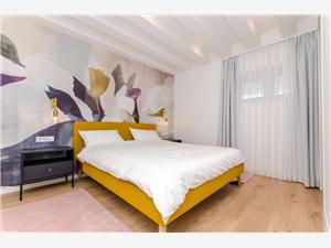 Appartamento Riviera di Spalato e Trogir (Traù),PrenotiEvalaDa 95 €