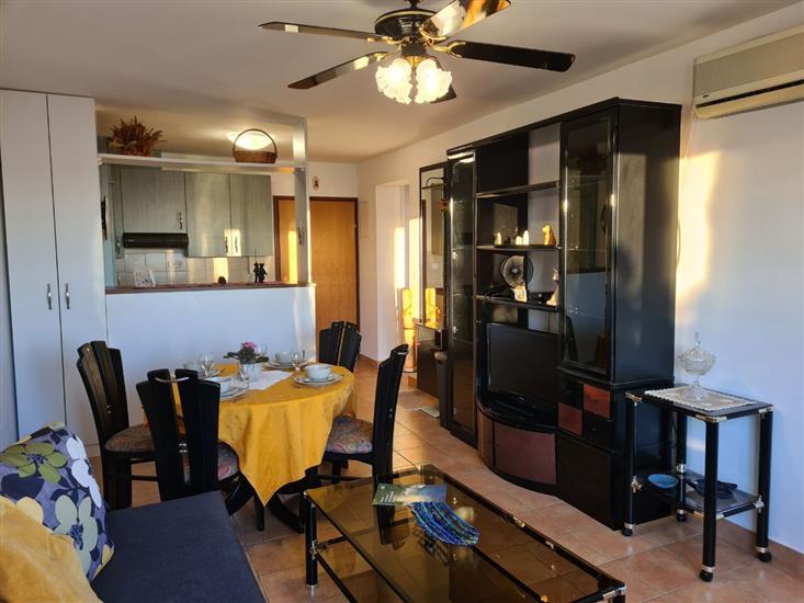 Apartment A1, for 4 persons