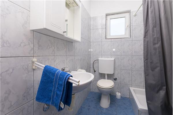 Apartment A2, for 3 persons