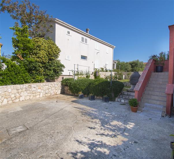 Apartment Sunny Terrace Oasis