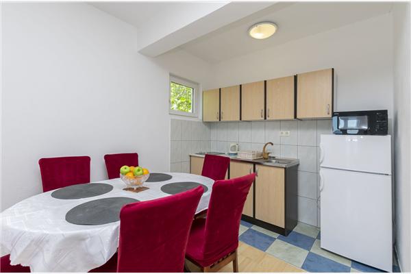 Apartment A4, for 4 persons