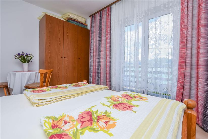 Apartment A1, for 7 persons