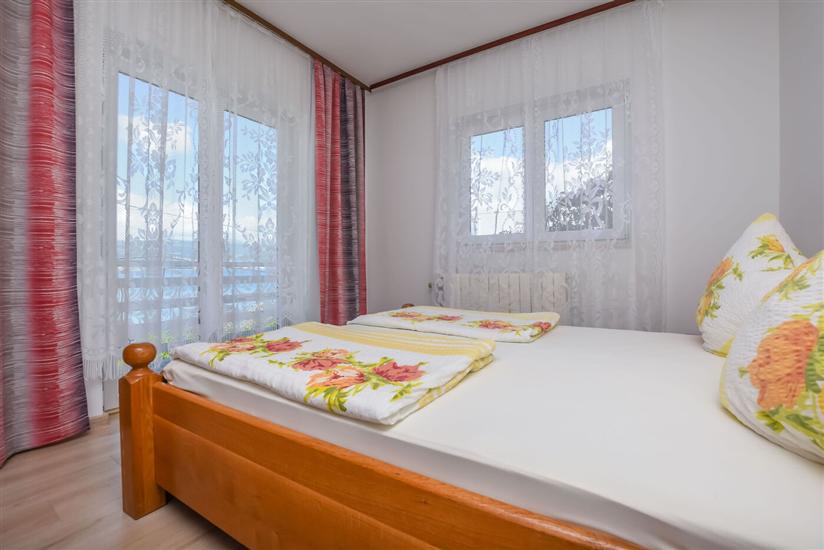 Apartment A1, for 7 persons