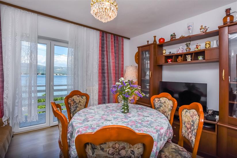 Apartment A1, for 7 persons