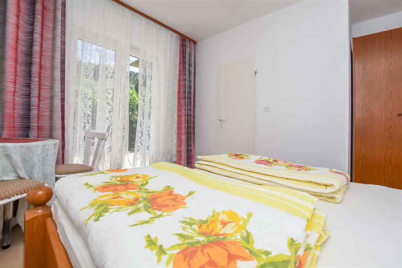 Apartment A2, for 7 persons