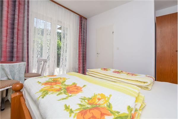 Apartment A2, for 7 persons