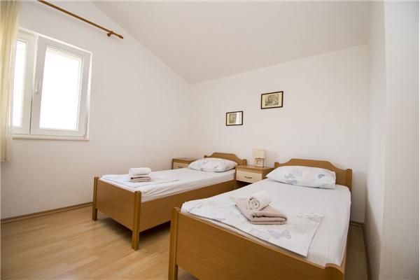 Appartamento A4, per 5 persone