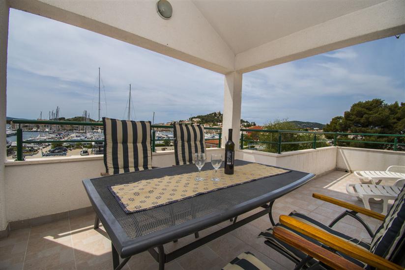 Appartamento A4, per 5 persone