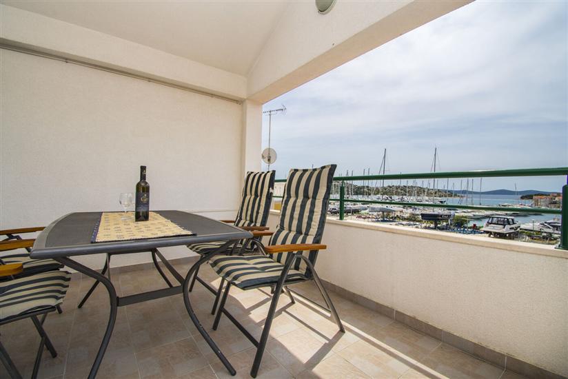 Appartamento A4, per 5 persone