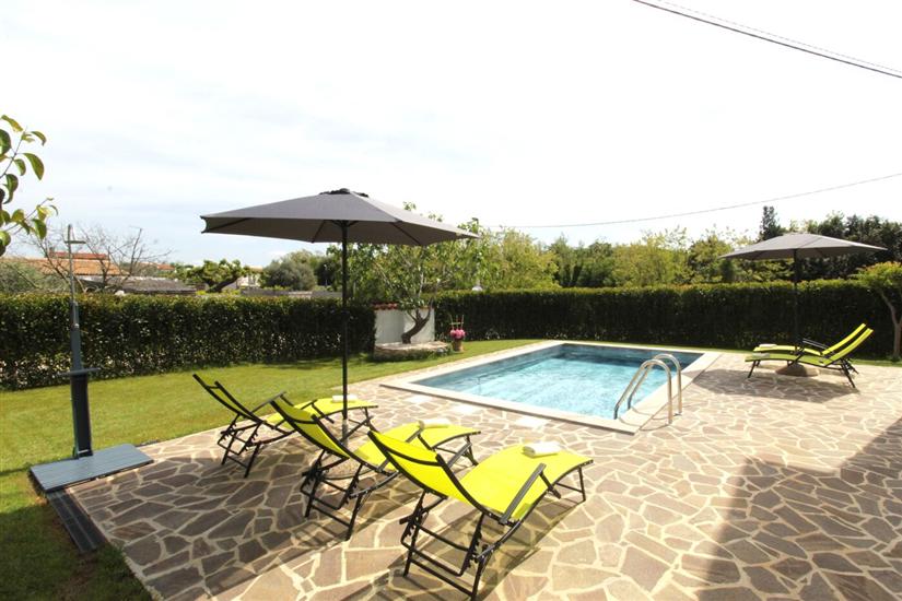 Apartment Villa Mares 1